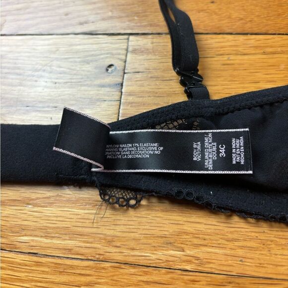 🪦 Victoria’s Secret Body By Victoria Black Lace Bra Size 34C - Picture 6 of 9